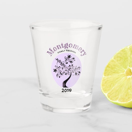 Family Wiedersehen Trendy Lila Baum Artwork Schnapsglas (Vorderseite)
