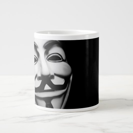 Famous Anonymous Hacker Smile Jumbo-Tasse (Vorderseite)