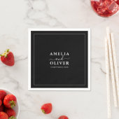 Fancy Zeitloses Modernes Minimalistisches Schwarze Serviette (Beispiel)