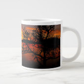 Fang bei Sonnenuntergang Jumbo-Tasse (Rechts)