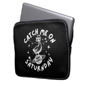 Fang mich am Samstag Pun Humor Laptopschutzhülle (Vorderseite Links)