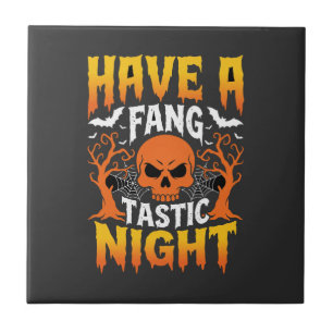 Fang-Tastische Nacht Halloween-Totenkopf und Flede Fliese