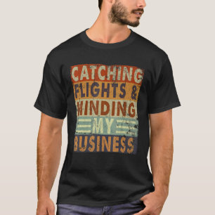 Fangen von Flügen und Mischen von meinem Unternehm T-Shirt