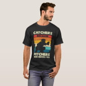 Fänger, weil Pitcher Helden brauchen T-Shirt (Vorne ganz)