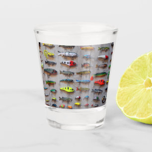 Fanglures sind zu Gunsten von Fischern geworden Schnapsglas