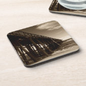 Fangpfeiler Untersetzer (Linke Seite)