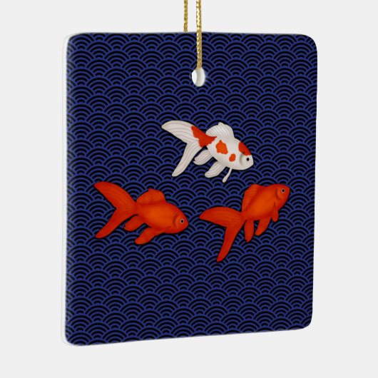 Fantail Goldfish über Seigaiha Wave Pattern Japani Keramikornament (Rechts)