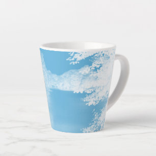 Fantasie Blau und Weiß Winter Fluss Milchtasse