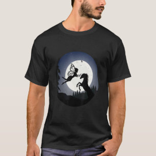 Fantasie-Feenzauberpferd unter dem Vollmondlicht T-Shirt