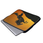 Fantasie-Pferde: Gebirgssonnenuntergang Laptopschutzhülle (Vorne Knopf)