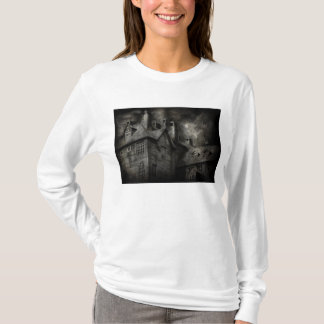 Fantasie - Spuk - Es war eine dunkle und stürmisch T-Shirt