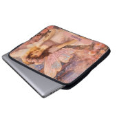 Fantasiefee im träumerischen rosa Blumenmeer Laptopschutzhülle (Vorne Knopf)
