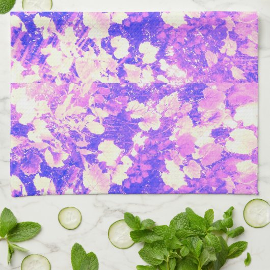 FANTASIEN HANDTUCH (Gefaltet)