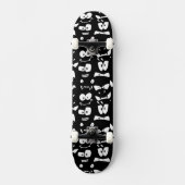 fantasievolle Schwarz-Weiß-Cartoon-Smiley Skateboard (Vorderseite)