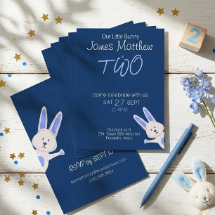 Fantasievoller moderner blauer Hase 2. Geburtstag Einladung