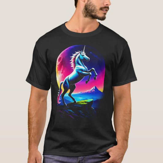 Fantastical Colorful Unicorn Wilderness T-Shirt (Vorderseite)