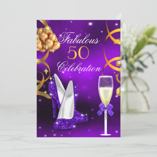 Fantastische 50 Lila Gold Heelse Champagner Party Einladung (Stehend Vorderseite)
