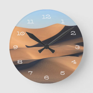 Fantastische Schatten der Wüste Runde Wanduhr