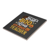 Fantastischer Halloween-Lehrer der 4. Klasse Fliese (Seite)