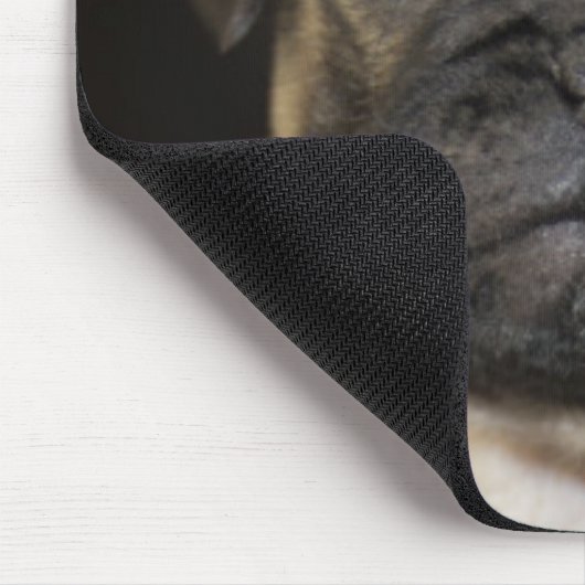 Fantastischer kleiner Mops-Welpe Mousepad (Ecke)
