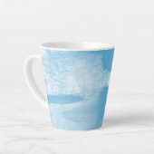 Fantasy Blue and White Winter River Milchtasse (Linke Ecke)