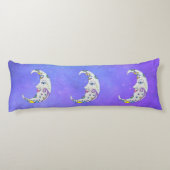 Fantasy-farbiger Mond mit Hübschen Gesichter Lila Seitenschläferkissen (Rückseite)