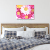 Fantasy Glassy Pink Daisies Floral Wrapped Canvas Leinwanddruck (Insitu (Schlafzimmer))