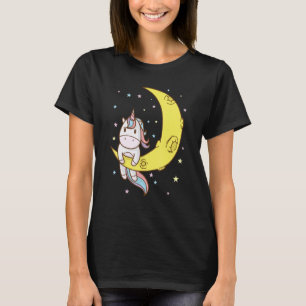 Fantasy Horse Unicorn auf dem Halbmond T-Shirt