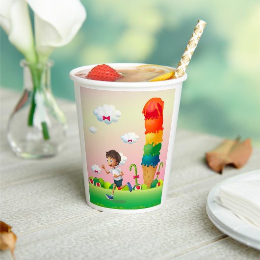 Fantasy Ice Cream Cone mit Happy Running Boy Pappbecher