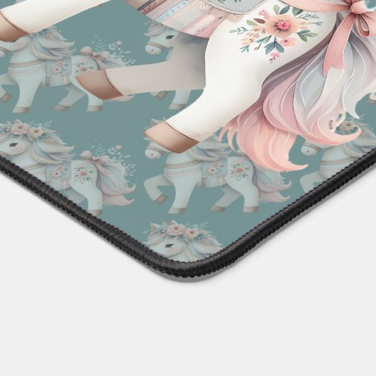Fantasy Illustration von Floral Pastel Horse Schreibtischunterlage (Ecke)