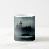Fantasy Island Lighthouse Misty Foggy Dark Night Kaffeetasse (Mittel)