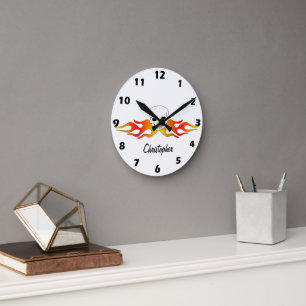 Fantasy-Kunst-Totenkopf- und Flammen-Design Person Runde Wanduhr
