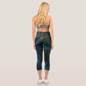 Fantasy Lights Abstrakt Blue Green Yellow Fraktal Capri Leggings (Rückseite)
