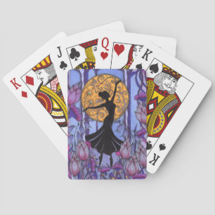 Fantasy-Magiewald-Lila-Blumen-Tänzerin spielt Spielkarten