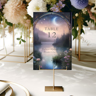 Fantasy Moonlit Lake Forest Rustikale Blumenhochze Tischnummer