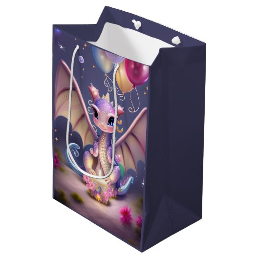 Fantasy Niedlich Kawaii Baby Dragon Mittlere Geschenktüte (Vorderseite Schrägansicht)