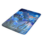 Fantasy Niedlich River Blue Irises Badematte (Schrägansicht)