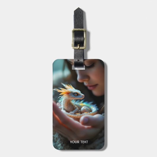 Fantasy Niedlich Small Baby Dragon Gepäckanhänger (Vorderseite vertikal)