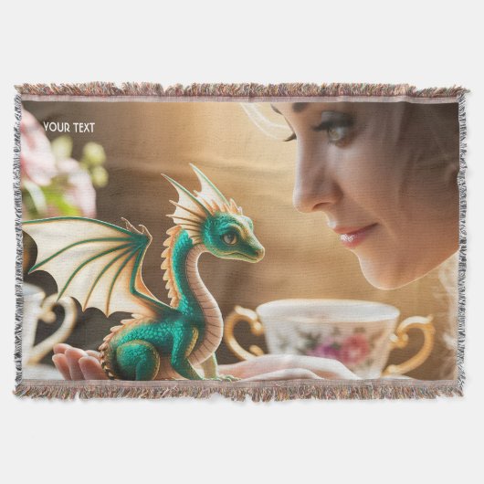 Fantasy Niedlich Tiny Iridescent Dragon Decke (Vorderseite)