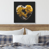 Fantasy Plume Agate Heart Canvas Print Leinwanddruck (Insitu (Schlafzimmer))