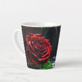 Fantasy-Rote Rosen vor einem Wasserfall Milchtasse (Linke Ecke)