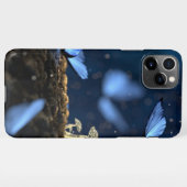 Fantasy Style Schmetterlinge & Pilze im Wald iPhone Hülle (Rückseite (Horizontal))