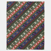 Fantasy Style Ugly Sweater Pattern Fleecedecke (Vorderseite)