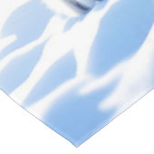 Fantasy Süßer Schneebaby Leopard Tischdecke (Schrägansicht)