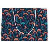 Fantasy Whimsical Woodland Lila Mushroom Muster Große Geschenktüte (Rückseite)