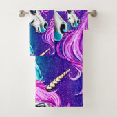 Fantasy White Unicorn Nahtloses Muster Badhandtuch Set (Insitu)