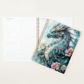 Fantasydrache umgeben von Rosen Planer (Anzeige)