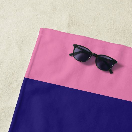 Far Out Design - Strandhandtuch (Beispiel)