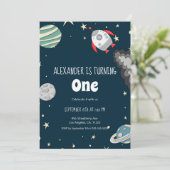 Far out Rocket and Planets Boy zum ersten Geburtst Einladung (Stehend Vorderseite)