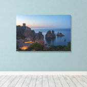 Faraglioni und Tonnara in Scopello, Sizilien Leinwanddruck (Insitu (Holzboden))